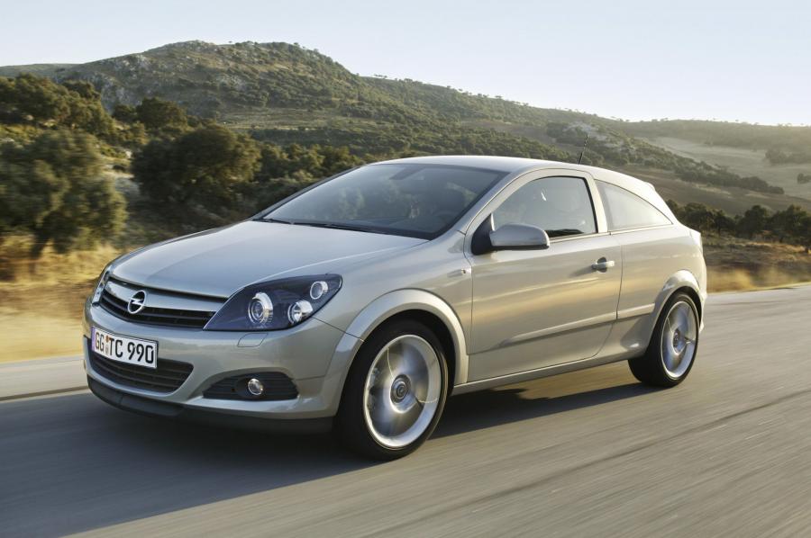  Opel Astra GTC 2005 года  (фото 90 из 212)